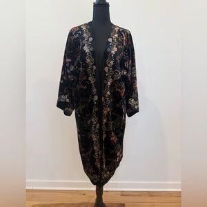 Chico’s Travelers Printed Velvet Kimono Jacket | S/M | NWT